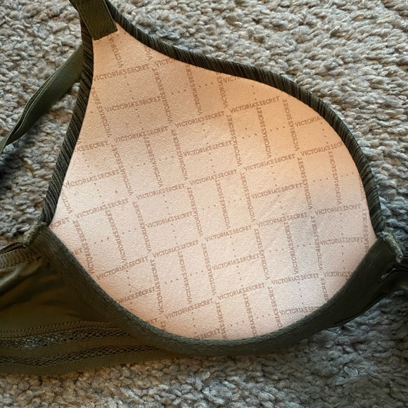 Victoria’s Secret Green Bra - Picture 5 of 5